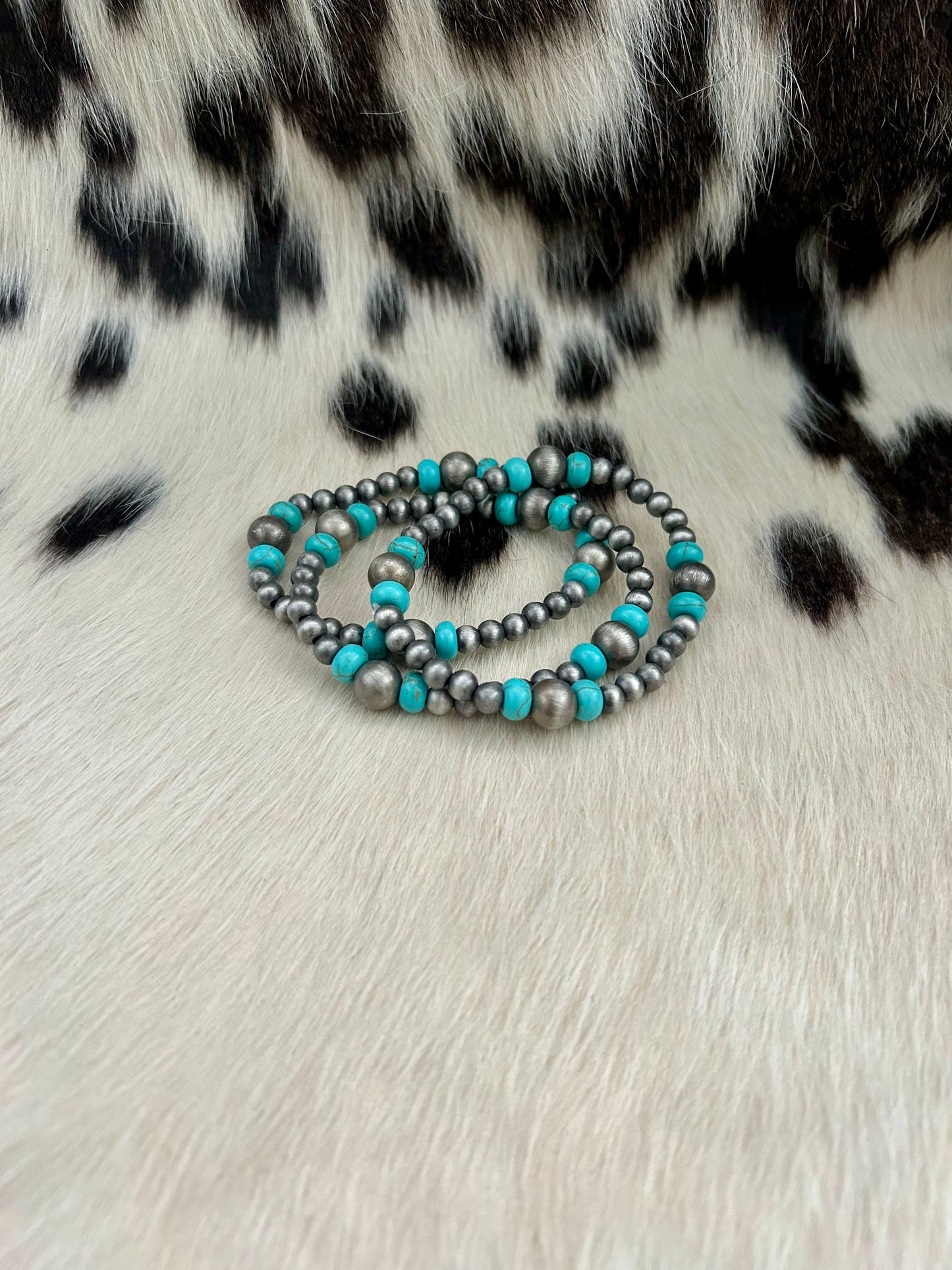 Turquoise/Silver Beaded Bracelet