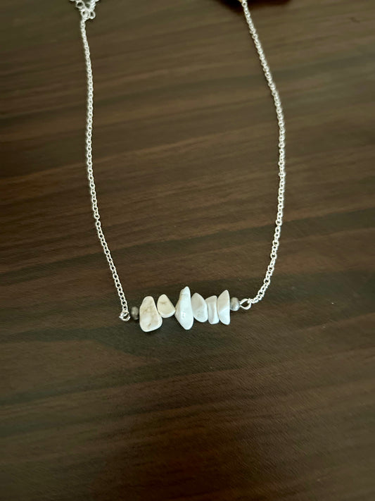 Bar Chip Stone Necklace