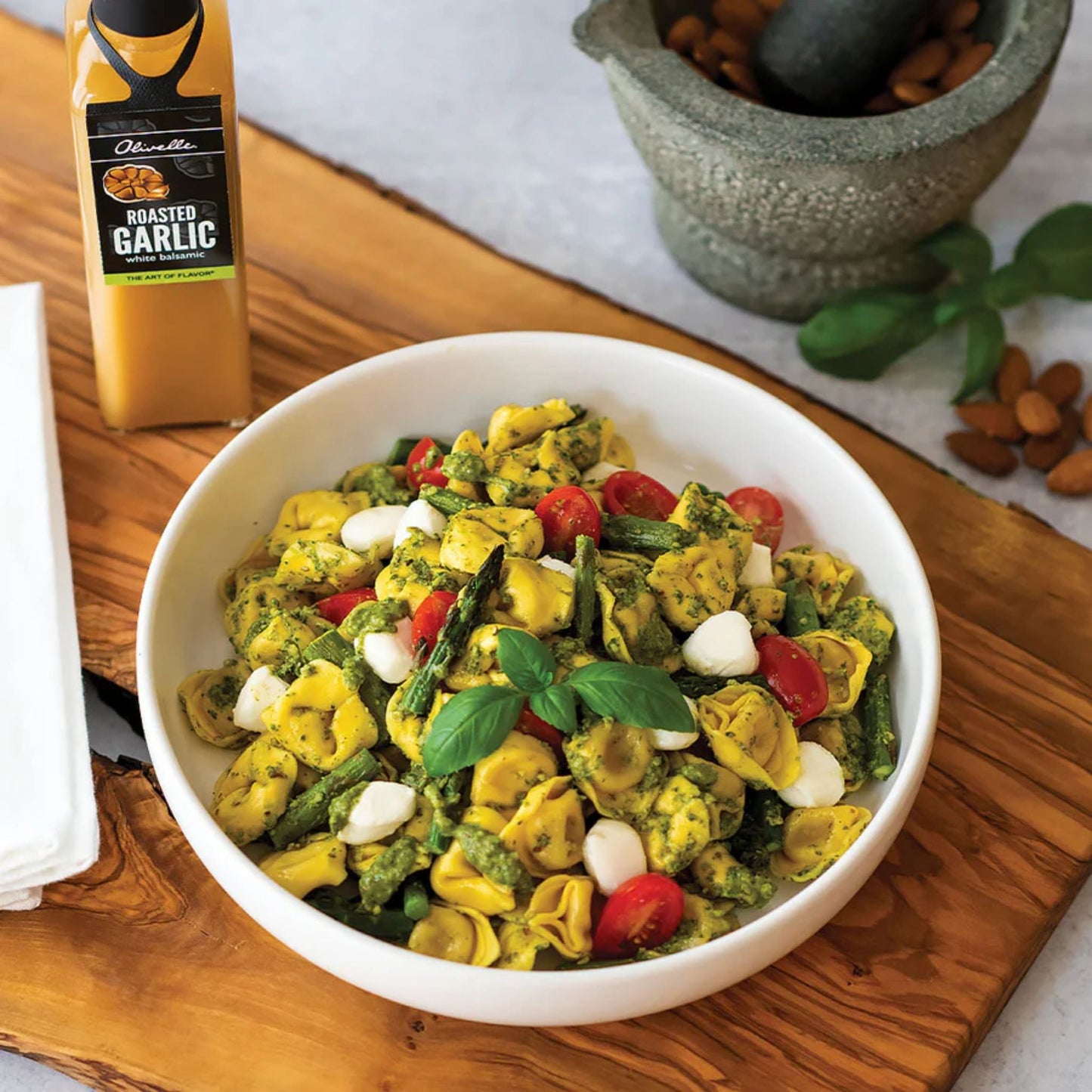 Roasted Garlic White Barrel Aged Balsamic - Savory, Umami-Packed Garlic Bliss